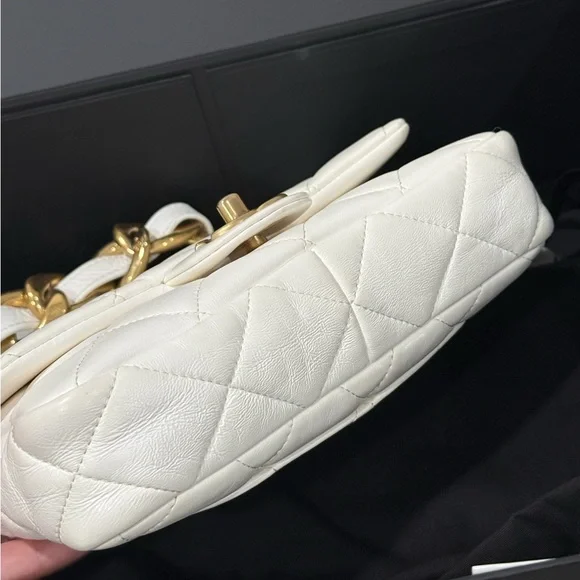 Chanel Small Flap Funky Town White Quilted Leather with Chunky chain - Picture 10 of 16